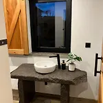 Casa Da Vinha Escondida Al * Biscoitos (Terceira)
